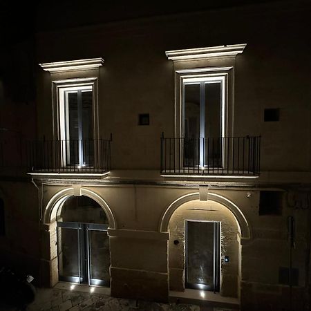 Alora Boutique Suites Лечче Экстерьер фото