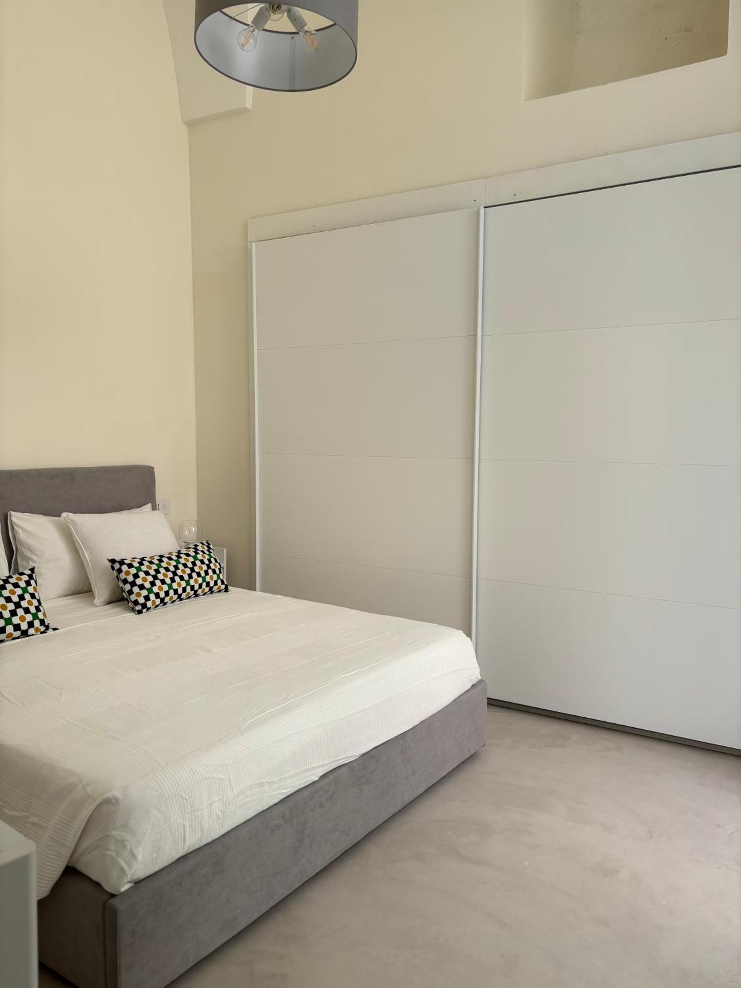 Alora Boutique Suites Лечче Экстерьер фото