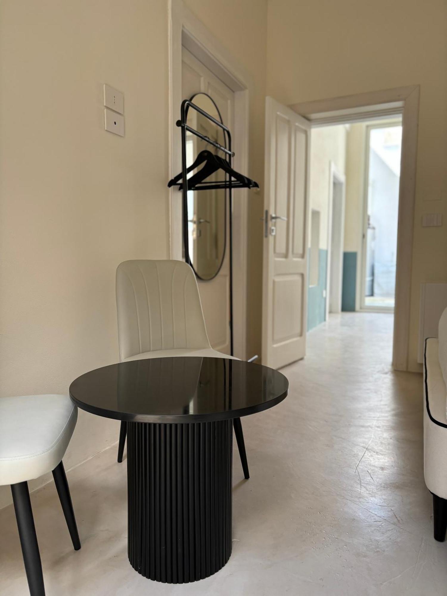 Alora Boutique Suites Лечче Экстерьер фото